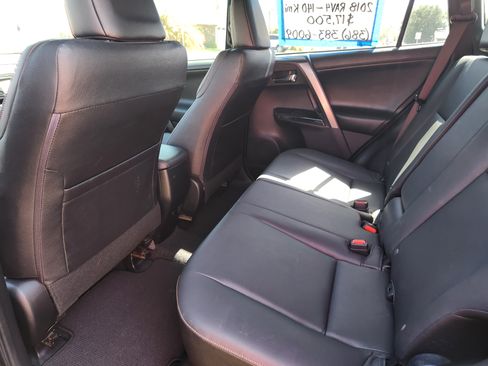 Used 2018 Toyota RAV4 SE w/ Power Extra Value Package image 18