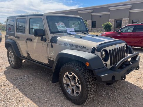 Used 2016 Jeep Wrangler Unlimited Rubicon w/ Max Tow Package image 18