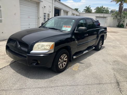 Used 2007 Mitsubishi Raider LS RWD image 2