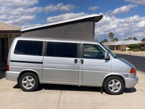Used 2003 Volkswagen Eurovan MV FWD image 2