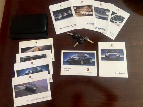 Used 2004 Porsche 911 Carrera 4S image 12