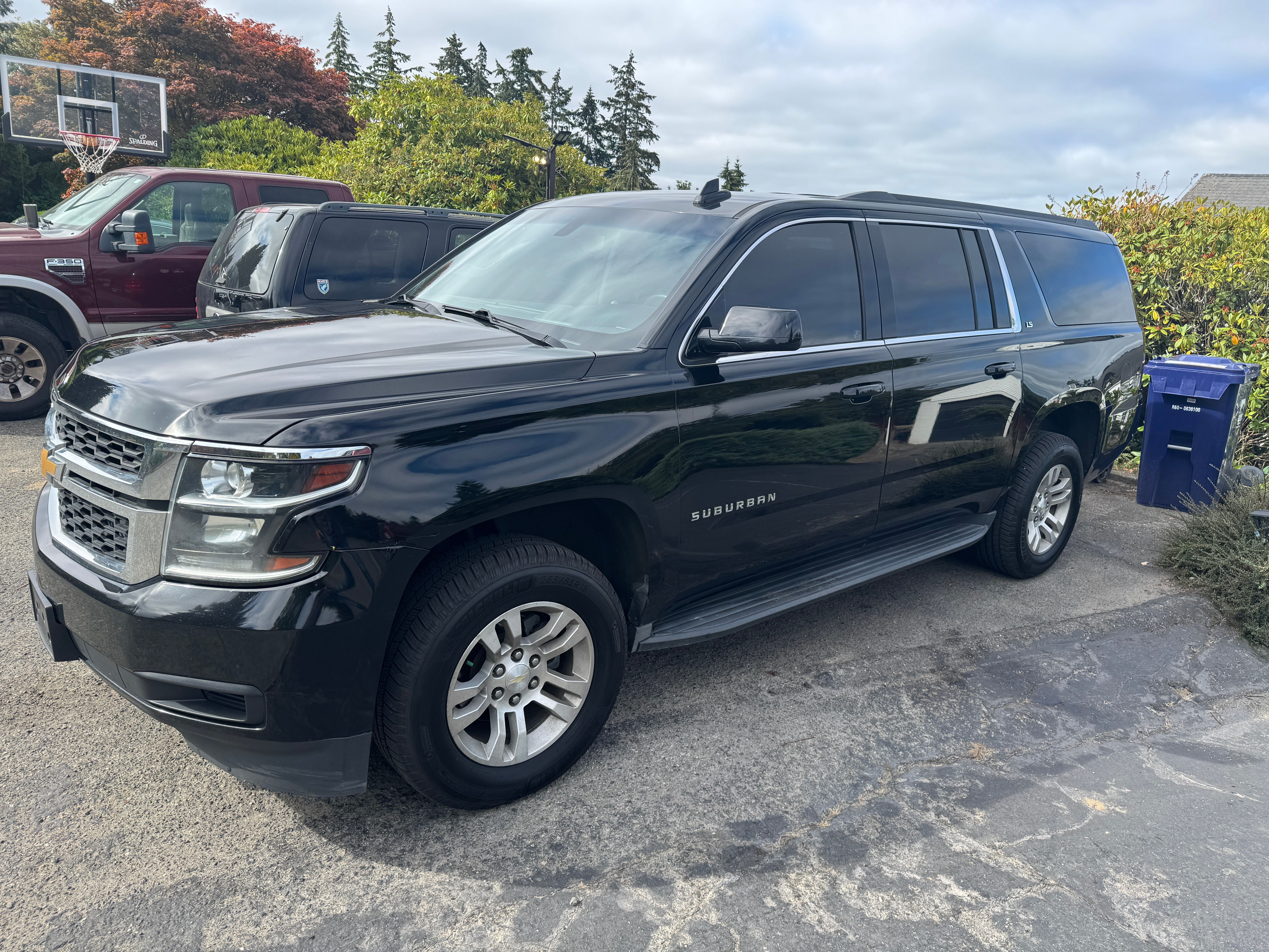 Used 2016 Chevrolet Suburban LS AWD/4WD image 2