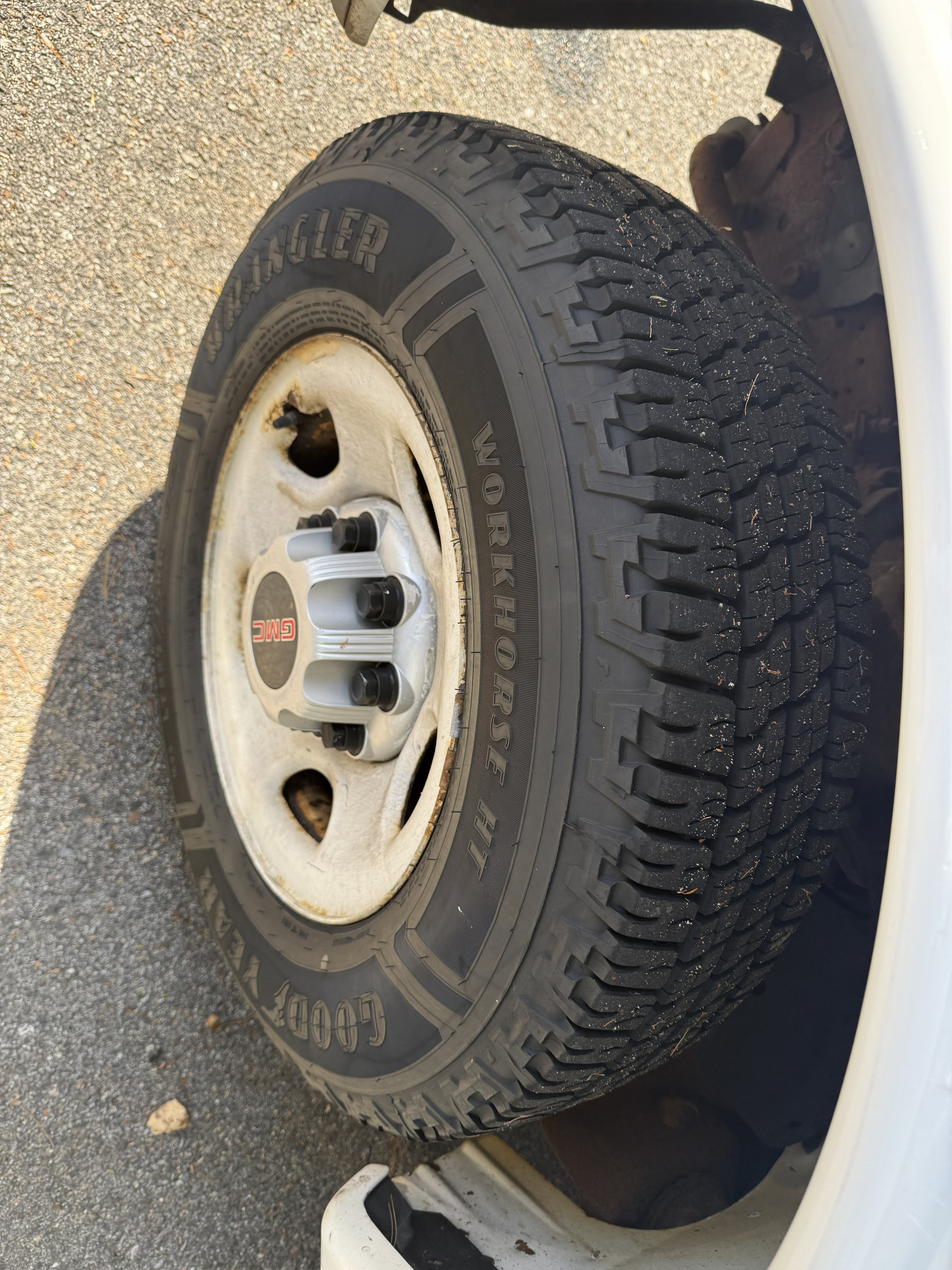 Used 2013 GMC Savana 3500 RWD image 10