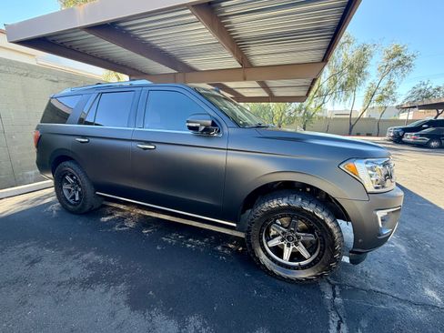 Used 2018 Ford Expedition Platinum image 1