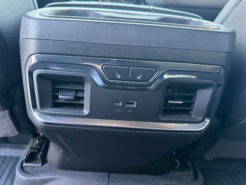 Used 2025 Chevrolet Silverado 3500 LTZ w/ LTZ Plus Package image 20