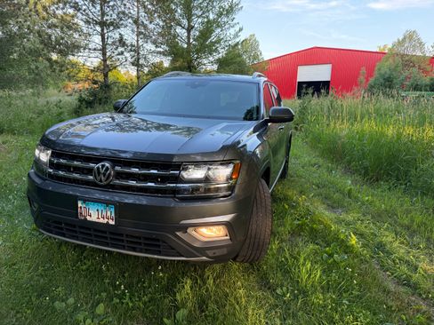 Used 2018 Volkswagen Atlas SEL AWD/4WD image 6