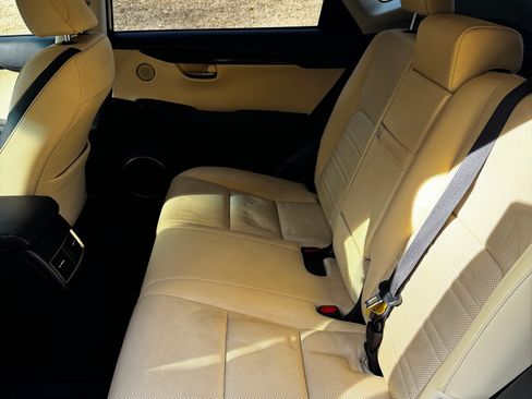 Used 2015 Lexus NX 200t FWD w/ Premium Package image 8