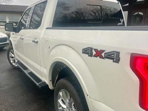 Used 2015 Ford F150 Lariat image 5