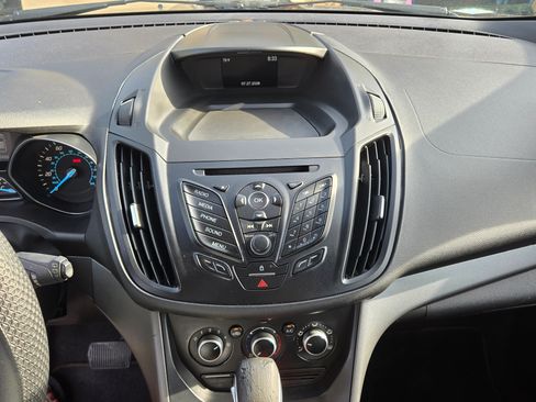 Used 2014 Ford Escape S FWD image 15