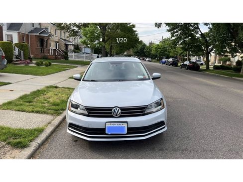 Used 2017 Volkswagen Jetta S image 8