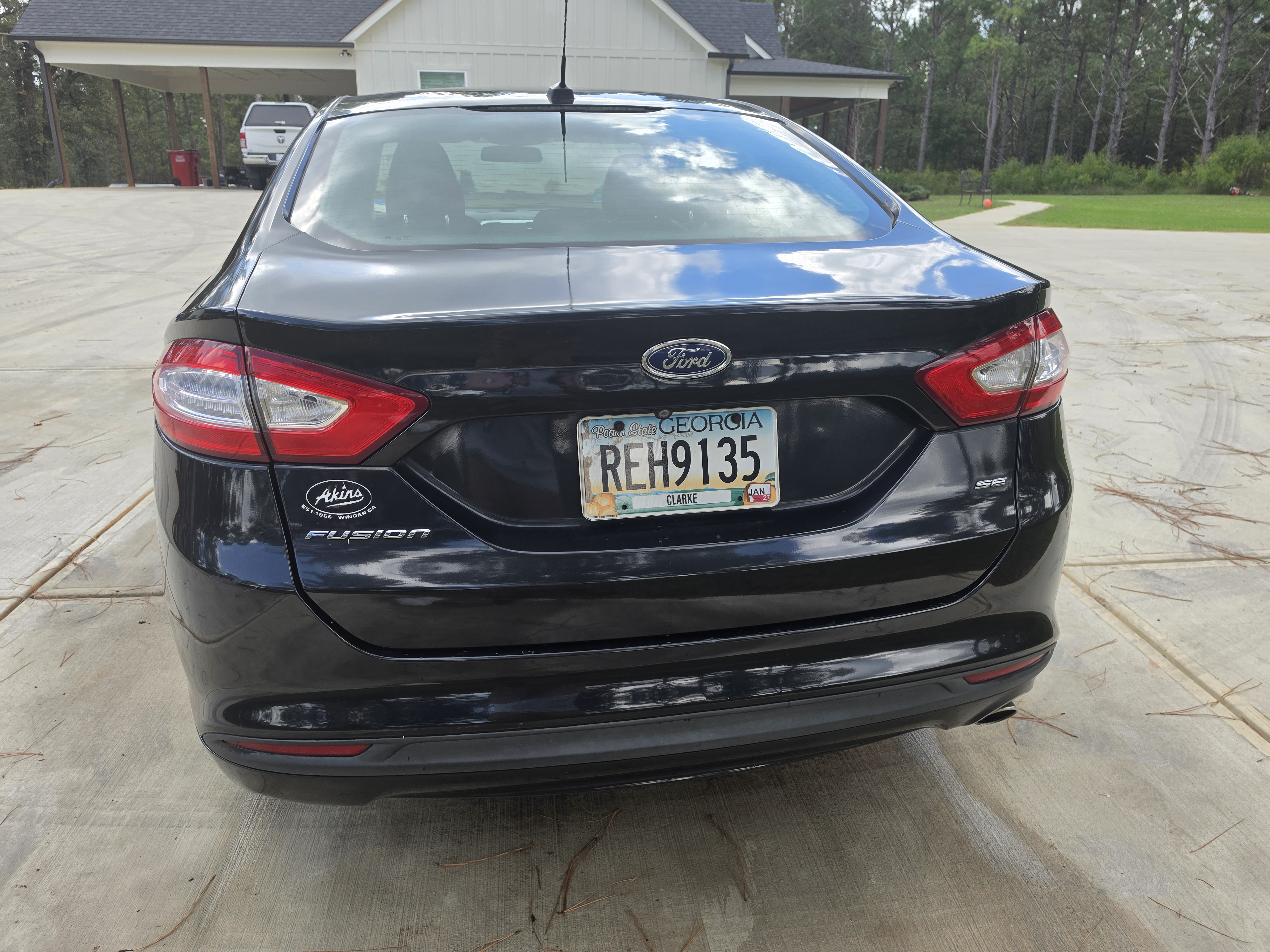 Used 2015 Ford Fusion SE FWD image 5