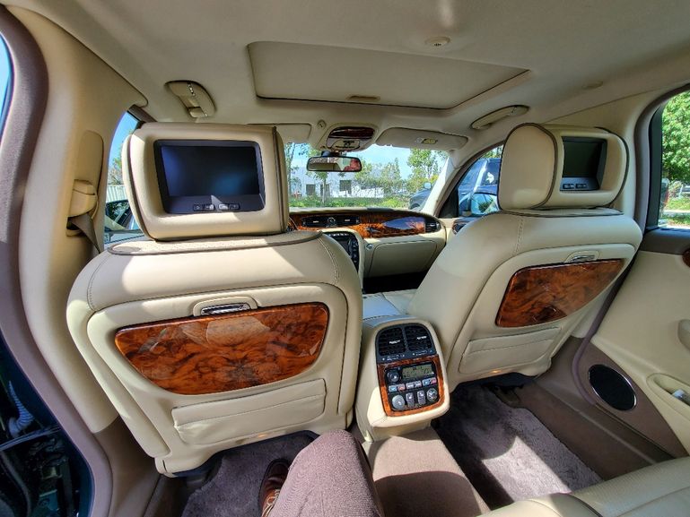 Used 2008 Jaguar XJ Vanden Plas Super V8 RWD image 21