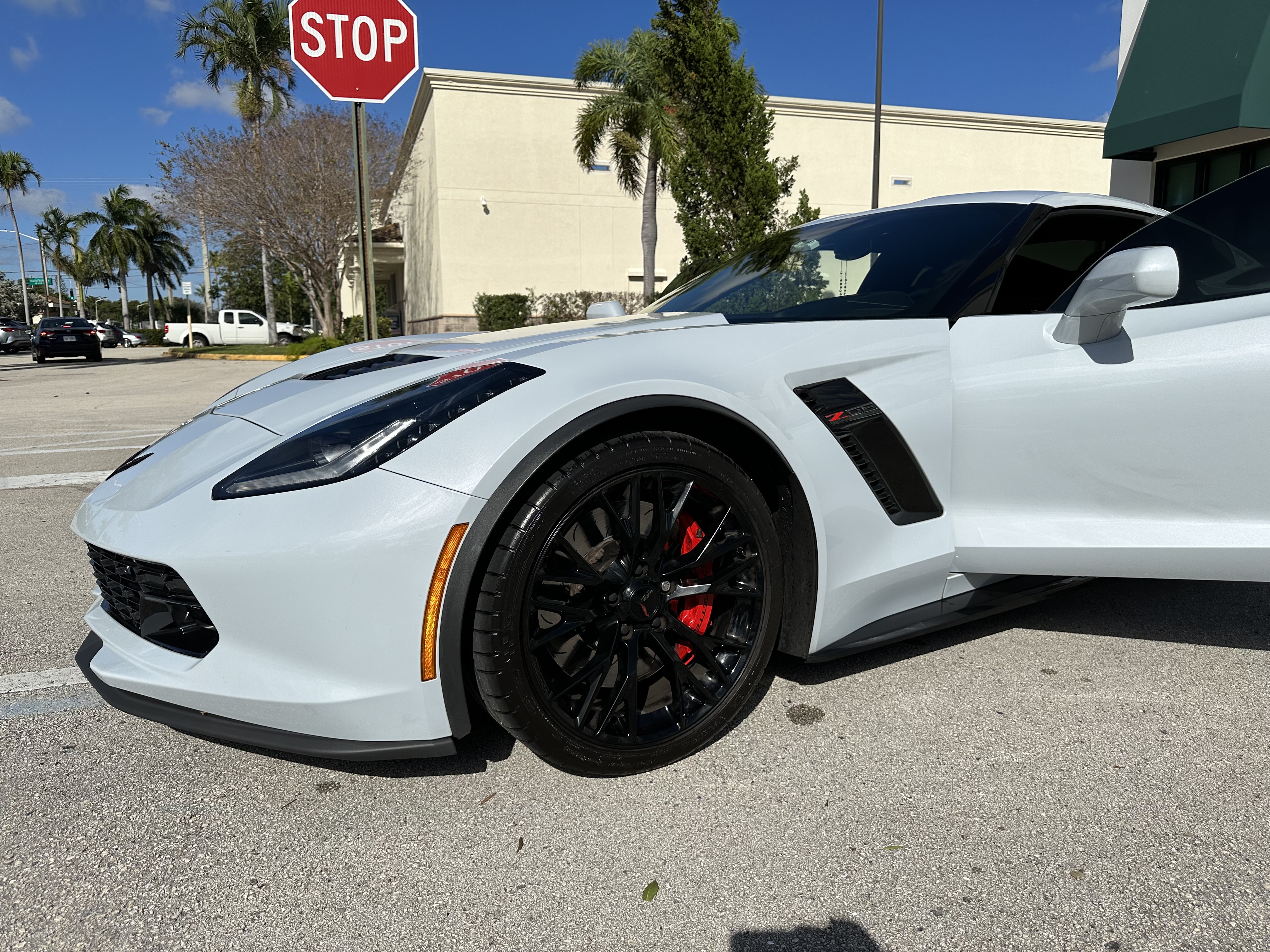 Used 2019 Chevrolet Corvette Z06 RWD image 6
