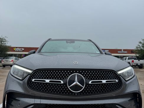 Used 2023 Mercedes-Benz GLC 300 4MATIC w/ AMG Line image 1