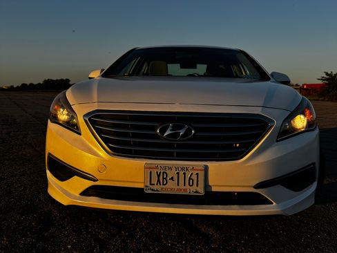 Used 2017 Hyundai Sonata SE image 4