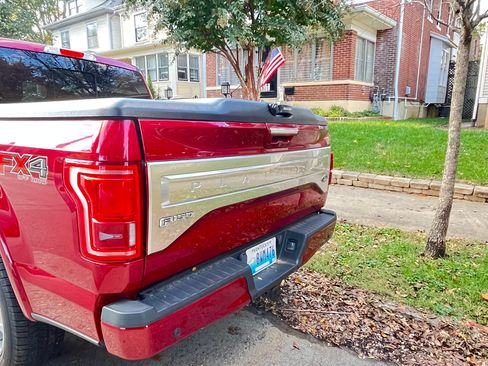 Used 2015 Ford F150 Platinum w/ Equipment Group 701A Luxury AWD/4WD image 1