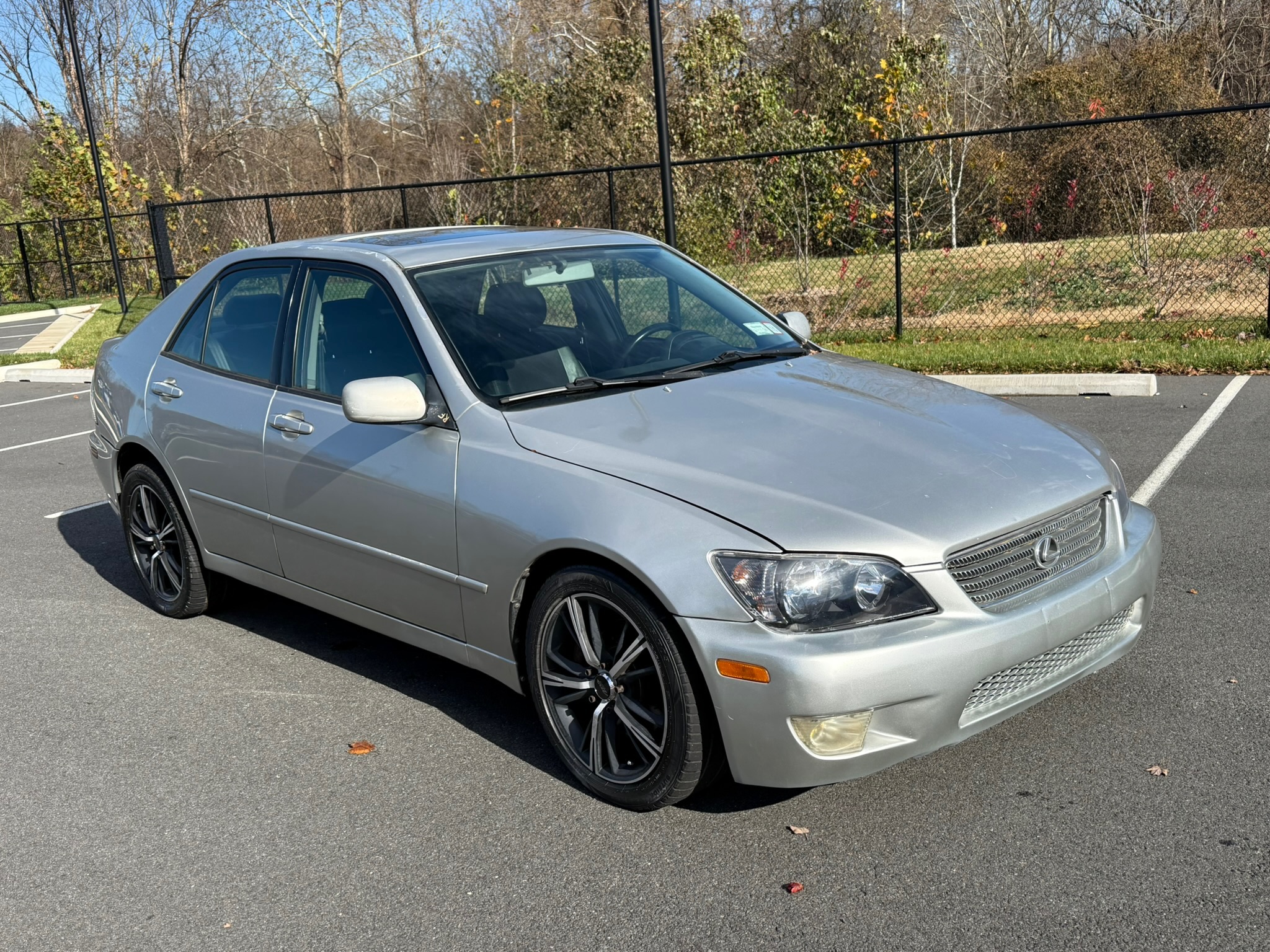 Used 2001 Lexus IS 300 RWD image 8
