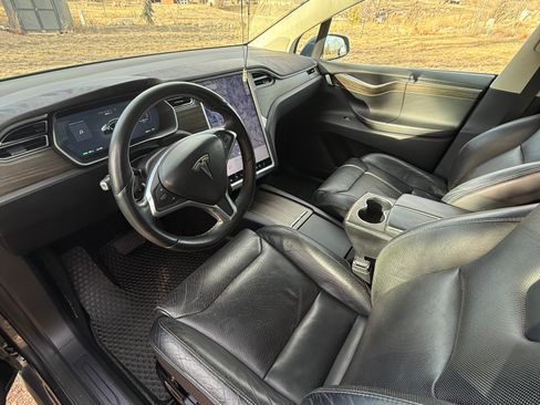 Used 2016 Tesla Model X 90D image 10