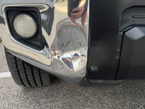 Used 2015 Toyota Tundra Limited image 9