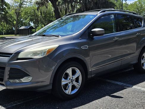 Used 2013 Ford Escape SE FWD image 10