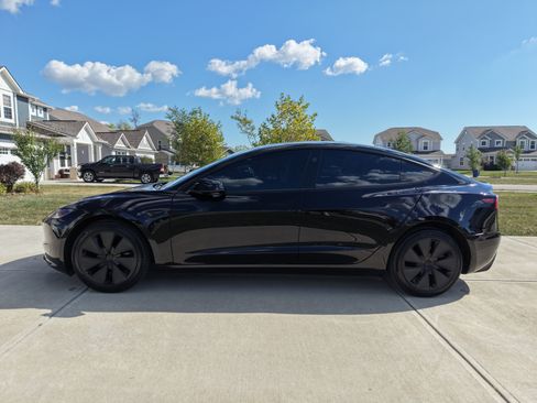Used 2024 Tesla Model 3 Long Range image 10