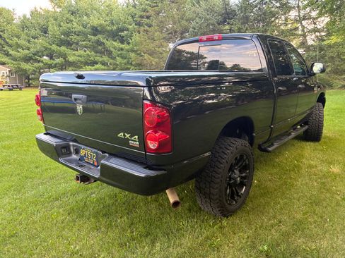 Used 2009 Dodge Ram 2500 Truck SLT w/ Sport Group AWD/4WD image 10