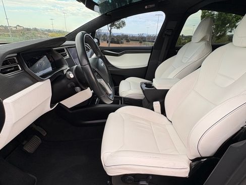 Used 2016 Tesla Model X 75D AWD/4WD image 6