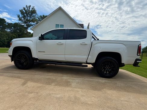 Used 2022 GMC Canyon Elevation RWD image 2