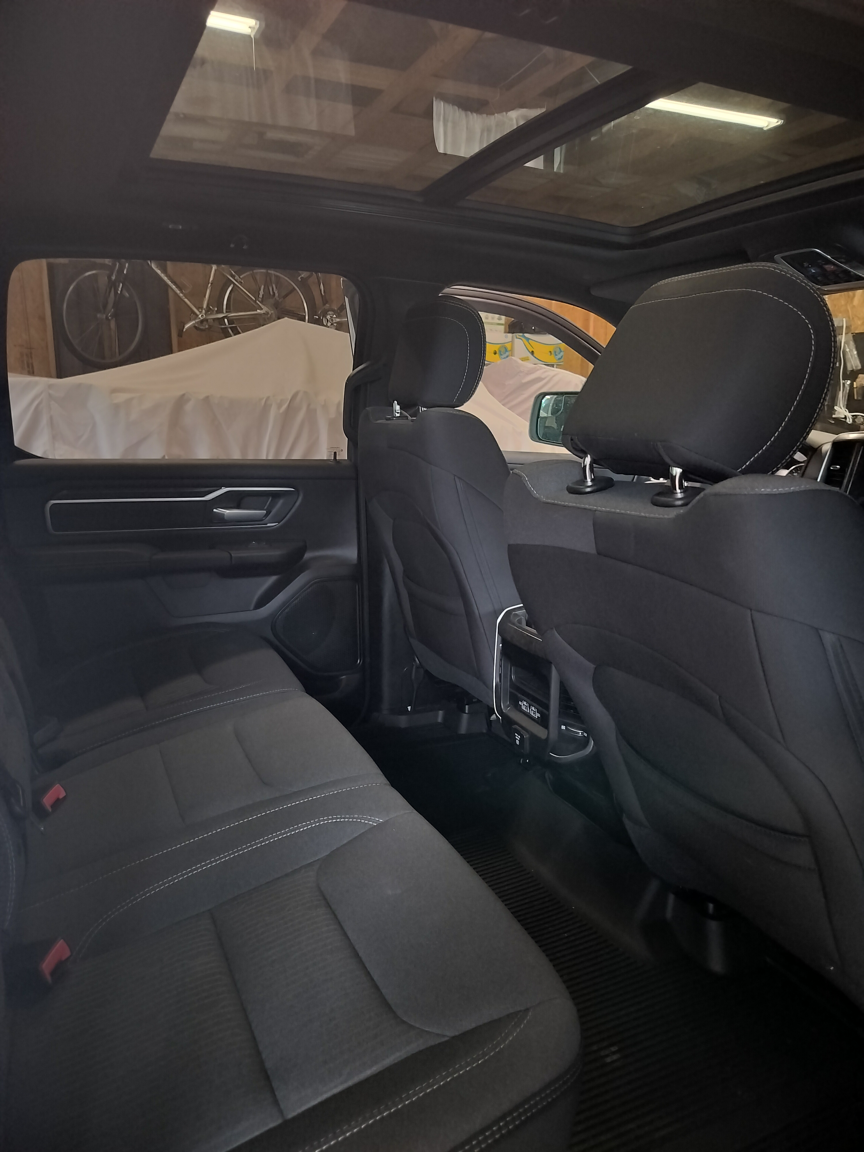 Used 2022 RAM 1500 Big Horn AWD/4WD image 11