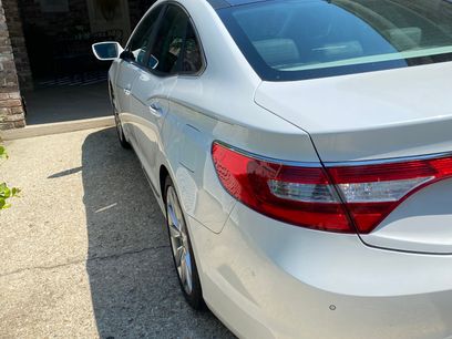 Used 2013 Hyundai Azera w/ Technology Pkg