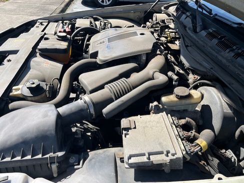 Used 2005 Mercury Grand Marquis LS image 12