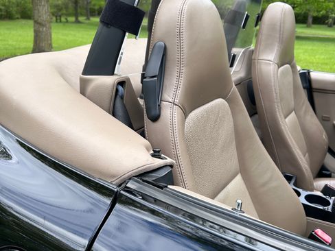 Used 2000 BMW Z3 2.5i RWD image 10