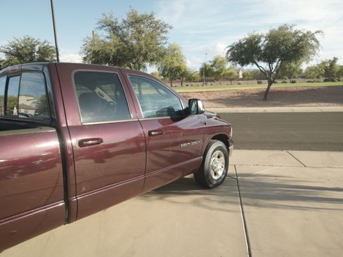 Used 2004 Dodge Ram 2500 Truck SLT w/ Trailer Tow Group RWD image 17