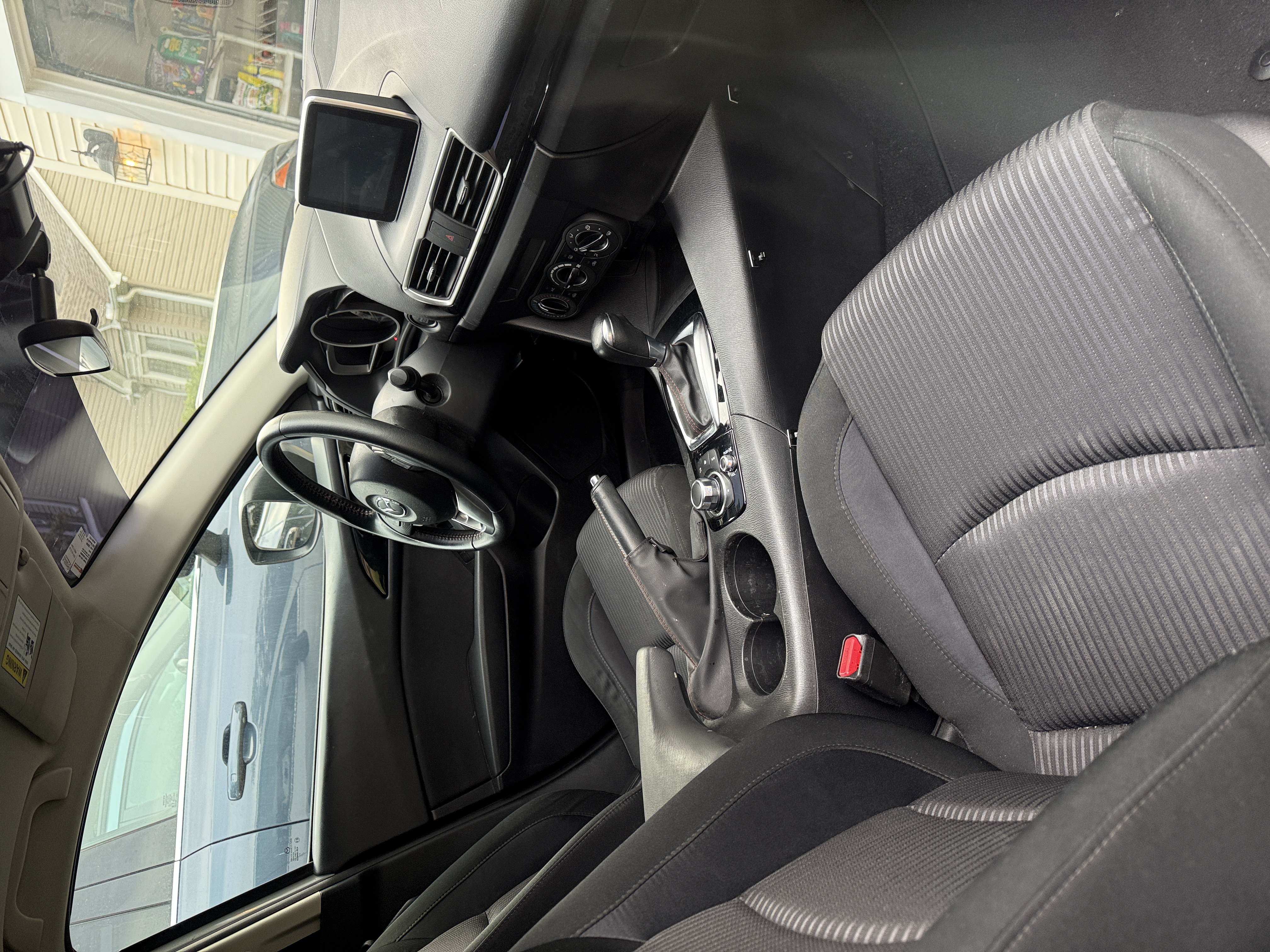 Used 2016 MAZDA MAZDA3 i Touring FWD image 6