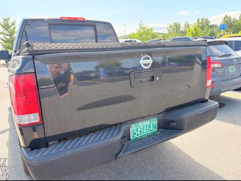 Used 2014 Nissan Titan SV AWD/4WD image 8