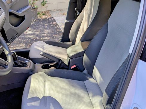 Used 2017 Volkswagen Jetta S image 5