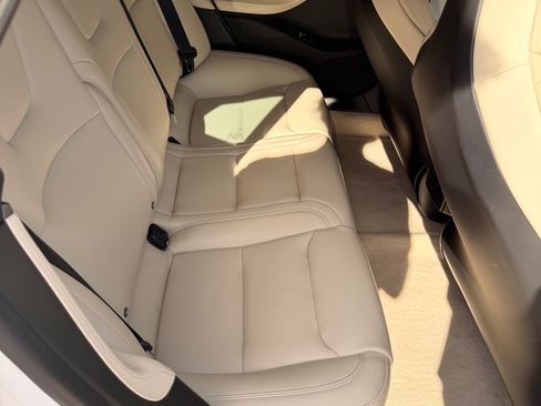 Used 2019 Tesla Model S 100D image 9