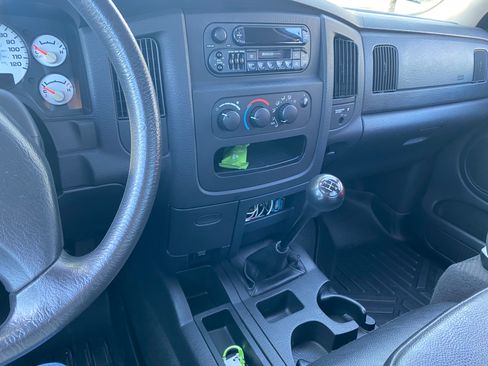 Used 2002 Dodge Ram 1500 Truck 2WD Regular Cab image 4