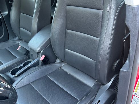 Used 2011 Volkswagen Jetta TDI FWD image 12