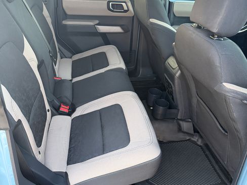 Used 2022 Ford Bronco Wildtrak image 9