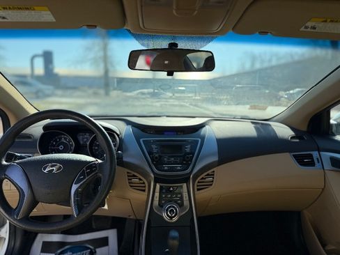 Used 2013 Hyundai Elantra GLS image 5