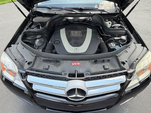 Used 2011 Mercedes-Benz GLK 350 4MATIC image 10