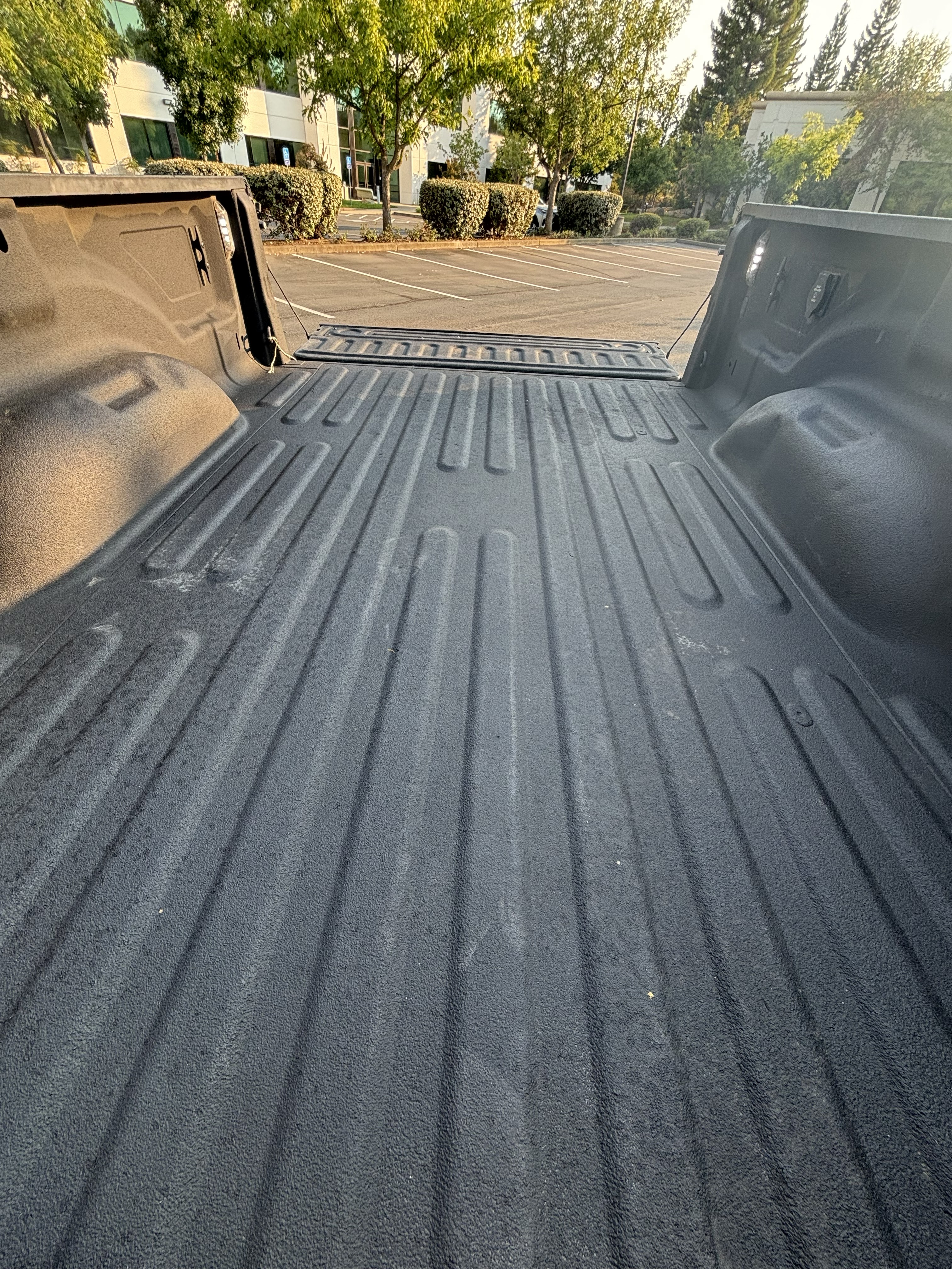 Used 2022 RAM 3500 Limited AWD/4WD image 17