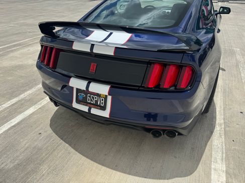 Used 2018 Ford Mustang Shelby GT350R w/ GT350R Equipment Group 920A image 9