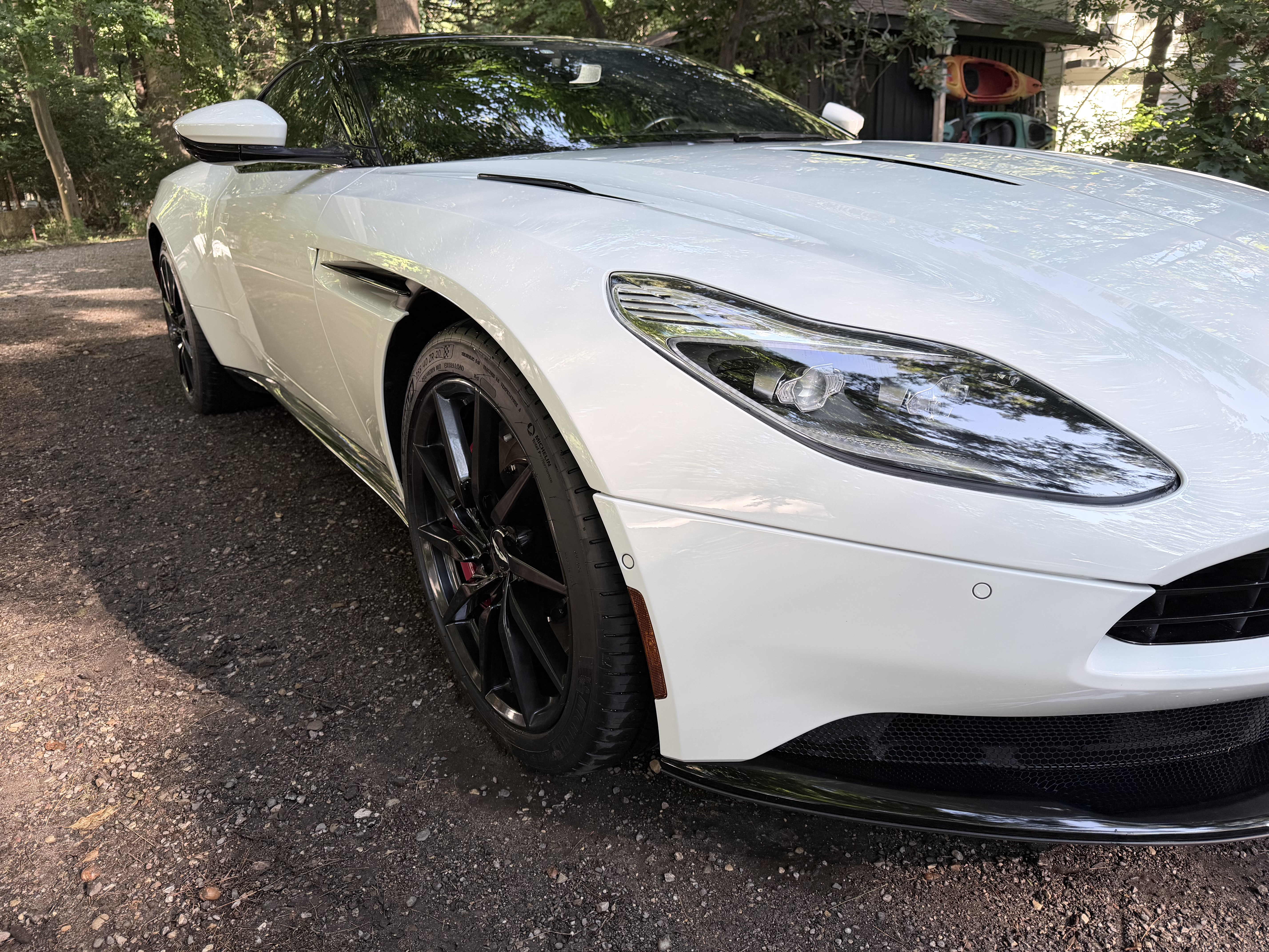 Used 2018 Aston Martin DB11 V12 RWD image 26