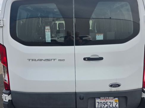 Used 2018 Ford Transit 150 130 Low Roof RWD image 4