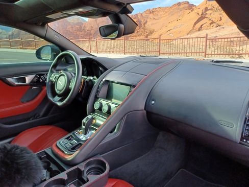 Used 2015 Jaguar F-TYPE S image 4