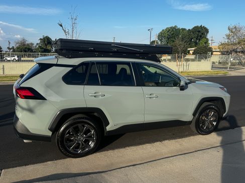 Used 2023 Toyota RAV4 XLE Premium image 24