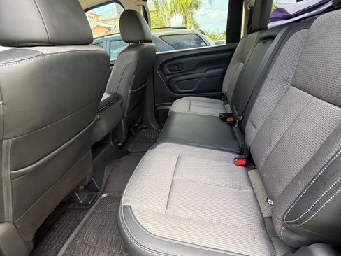 Used 2020 Nissan Titan S w/ S Utility Package RWD image 12