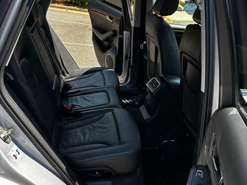 Used 2015 Audi Q5 2.0T Premium Plus w/ Technology Package AWD/4WD image 9